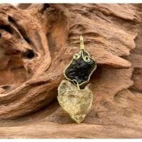 ราคา Natural Raw Libyan With Moldavite Tektite Pendant available in Gold And Silver Color Wire Wrap Handmade (17825923257)