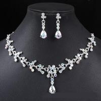 ราคา เซ็ตสร้อยเพชร ต่างหูหนีบ เด็ก ผู้ใหญ่ใส่ได้พร้อมส่ง (20787877519)