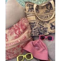 ราคา พร้อมส่ง Dior Iviera Canvas Bag สุดเกร๋ ฮิตมากตอนนี้ ของแท้นะคะ ฝั่ง Beauty ตัองซื้อครบยอด Size 41x34 x 14 CM (21021605196)