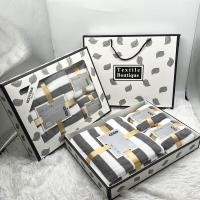 ราคา ชุดผ้าเช็ดตัวพร้อมกล่อง ของขวัญ ผ้าขนหนูอาบน้ำ ผ้าขนหนูคอตตอน ผ้าเช็ดตัวนาโน ผ้าหนานุ่ม ซับน้ำดี แห้งไว (20998615855)