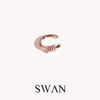 ราคา SWAN Tied Cuff ต่างหูเงินแท้หนีบ แบบเรียบ ไม่ต้องเจาะ (16635960993)