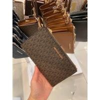 ราคา กระเป๋าสตางค์และใส่โทรศัพท์ Michael Kors Jet Set Travel double Zip Wristlet (15880914019)