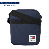 ราคา Tommy Hilfiger กระเป๋าสะพายไหล่ผู้ชาย รุ่น AM0AM11962 C1G สีน้ำเงิน (21338744866)