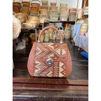 ราคา กระเป๋า กระเป๋าสาน กระเป๋าถือ กระเป๋าสะพาย กระเป๋ากระจูด กระเป๋ากกสาน มีบุผ้า แต่งหูทุกชิ้น (19629164150)