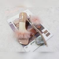 ราคา รองเท้าขนนกส้นแก้ว สูง 2 7 นิ้ว (16435177343)