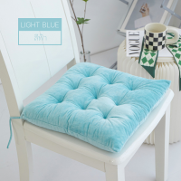 ราคา เบาะรองนั่ง สีพื้น เบาะนั่ง สี่เหลี่ยม หมอนรองนั่ง นุ่มสบาย ดีไซน์น่ารัก พร้อมเชือกคล้องเก้าอี้ (20603768101)