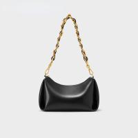 ราคา CHARLES and KEITH CK2 40271110 กระเป๋าสะพายโซ่นุ่ม (17040160712)