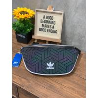 ราคา กระเป๋าคาดอก คาดเอว อาดิดาส Originals 3D Mini Airline Waist Bag กระเป๋าสะพายสไตล์สปอร์ตแบบคาดเอว หรือ คาดอก รุ่นใหม่ ดีไซน์สุดฮิตสไตล์ ISSEY MIYAKE (3748046076)
