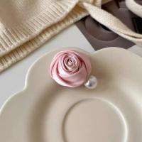 ราคา กิ๊บหนีบผมสวยๆ กิ๊บติดผมเด็ก กิ๊ฟน่ารักๆ ของน่ารักๆถูกๆ โบว์มัดผมสวยๆ กิ๊บตรุษจีน กิ๊บติดผมโบว์ ดอกไม้ประดับดอกไม้ คลิปผมกุหลาบ ชุดคลุมศีรษะ สไตล์เกาหลีแบบ กิ๊บติดผมผ้าไหมซาติน แฟชั่นสำหรับผู้หญิง วิน