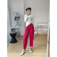 ราคา Issey Miyake 2023 กางเกงเก้าจุดผ้าไหมน้ำแข็งมิยาเกะกางเกงจีบกางเกงจีบสีม่วงกางเกงลำลองหลวมเอวยางยืดกางเกงขากว้างแบบสั้นแบบบาง (20057229051)