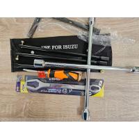 ราคา ชุดสุดคุ้ม ชุดถอดล้อ ISUZU ซ่อมรถรถยนต์ กากบาทถอดล้อ พร้อมกับ เหล็กหมุนยางอะไหล่ 3ท่อน ไขควงสลับ 4นิ้ว ประแจอเนกประสงค์ 8 22mm พร้อมส่ง (20032464943)