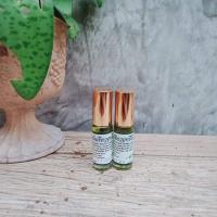 ราคา 1 ขวด น้ำมันเขียวฤทธิ์เย็น แบบหยด แบบลูกกลิ้ง ตรา ตะวันเดือน ขนาด 5 มล แท้ 100 (21075476898)