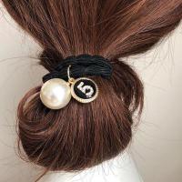 ราคา lovemango ยางรัดผมสไตล์เกาหลี ยางรัดผมประดับมุก ยางรัดผมแฟชั่น ยางรัดผมสไตล์เกาหลีKorea Number 5 Rhinestone Pearl Hair Tie Ponytail Pearl Hair Tie Girls Rubber Band (5499786436)
