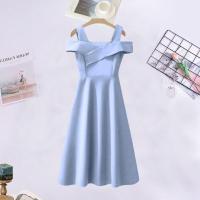 ราคา FC พร้อมส่ง ชุดเดรสปาดไหล่สายเดี่ยวสีพื้น 4 สี แฟชั่น ชุดสีแดง (7525220096)