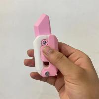 ราคา AKULA มีดพับ3D ของเล่นสำหรับเด็กมีดตัดแรงโน้มถ่วงแครอทพลาสติกของเล่นขนาดเล็กเรืองแสงพิมพ์3D ได้ (20324994332)