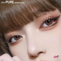 ราคา คอนแทคเลนส์ รุ่น Little Pure แบรนด์ Pretty doll ค่าสายตาปกติ เลนส์นิ่มใส่สบายตา แถมตลับ (20968701119)