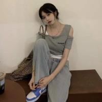 ราคา พร้อมส่ง เสื้อครอป เสื้อเชิ้ตแขนสั้นสีขาว สีดํา (20583416834)