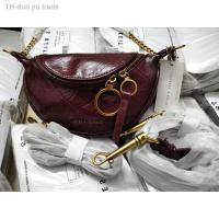 ราคา กระเป๋าถือ Charles And Keith กระเป๋าถือสายโซ่สะพายสําหรับผู้หญิง Kecil Selempang (9427723857)