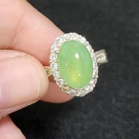 ราคา แหวนหยก หยกพม่าแท้ Jadeite Type A แหวนหัวหยก สีเขียวอ่อนโกล์ว ตัวเรือนลำลอง ไซส์ 58 (20121036950)