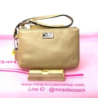 ราคา กระเป๋าคล้องมือ COACH แท้ หนังแท้ หนังนิ่ม ขนาดเล็ก รุ่นหรูจาก Shop Coach 49799 Madison Leather Small Wristlet Camel (21304595792)