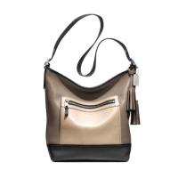 ราคา กระเป๋าสะพาย COACH แท้ หนังแท้ รุ่นหรูจาก Shop ทรงสวย ปรับความยาวสายได้ สวยหรูมาก COACH 19979 LEGACY COLORBLOCK LEATHER DUFFLE BAG (14588110069)