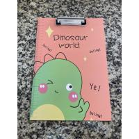 ราคา คลิปบอร์ดไดโนเสาร์ แผ่นรองเขียน A4 มีไม้บรรทัดในตัว 31 4x22 4ซม หนา 2มม คลิบบอร์ด ClipBoard พร้อมส่ง UBmarketing (19841800600)