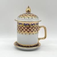 ราคา แก้วมัคเบญจรงค์ มีกล่องใส่ แก้วเบญจรงค์ แก้ว แก้วเซรามิค แก้วมัคมุก ของขวัญ ลายไทย ถ้วยชา แก้วกาแฟ มีหูจับ มีฝา ของขวัญ งานเกษียณ ไหว้ (16408883992)