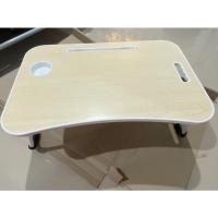 ราคา โต๊ะวางnotebook โต๊ะเขียนหนังสือ วางบนเตียงได้ มีที่ใส่แก้วน้ำ (17546601606)
