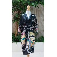 ราคา ชุดคลุมกิโมโน ใส่นอน ใส่อาบน้ำ แต่งตัว ผ้าซาติน ขนาดฟรีไซส์ ลายเจ้าหญิงญี่ปุ่น โทนสีเข้ม (15057157714)