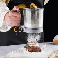 ราคา เครื่องร่อนน้ำตาลกึ่งอัตโนมัติแบบใช้มือถือตะแกรงแป้งครัวเครื่องเขย่าผงที่จับเครื่องมือทำถ้วยวัดสำหรับอบ (19121052865)