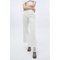 ราคา f fashion กางเกงยีนส์แต่งเข็มขัดโซ่ ผู้หญิง สีขาว Fit and Flare Jeans with Gold Chain Detail 6102 (19164831311)