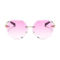 ราคา Round Rimless Sunglasses Fashion Sunglasses Women Luxury Gradient Shades Sun Glasses (20033880850)