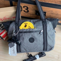 ราคา กระเป๋าสะพาย KIPLING Art Handbag K13848 กระเป๋าถือหรือสะพายขนาดกำลังดี เก็บสัมภาระได้เยอะ สามารถเก็บและเปลี่ยนทรงด้วยซิปทั้งสองด้าน (1147312543)