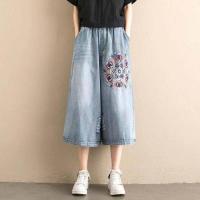 ราคา Plus size Summer 7 Points Length Flower Embroidered Denim Capri Pants Wide Leg Cropped Jeans (11885401623)