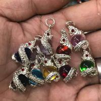 ราคา จี้พญานาคคล้องลูกแก้ว ตัวพระทีสีทองกับเงิน ลูกแก้วมี 9 สี ประจำวันเกิด (875532638)