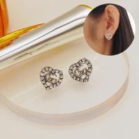 ราคา WFH ต่างหูผู้หญิง ต่างหูแบรนด์เนม ชาแนล ต่างหูเรียบหรู สีทอง สีเงิน FE164 (17950738023)