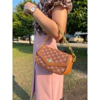 ราคา กระเป๋า ck หน้าพับ สายโซ่ (18277329313)