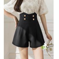 ราคา กางเกงขาสั้นเอวสูง แต่งกระดุมทองที่เอว จับจีบด้านหน้า (15625957507)