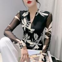 ราคา REHIN เสื้อยืดคอวีแขนยาวผู้หญิงเสื้อยืดคอวีแฟชั่นมาใหม่ล่าสุดเสื้อเนื้อแบบรัดอินเทรนด์ทรงสลิมลายดอกไม้ตาข่ายเข้ารูป2023ฤดูใบไม้ร่วง (20150960225)