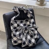 ราคา look classy Bowie Bag 2สี ส่งทันที กระเป๋าผ้าผูกโบว์ไหล่ กระเป๋าสะพายไหล่ สไตล์เกาหลี (14588096755)