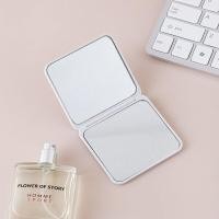 ราคา กระจกแต่งหน้า2หน้าน่ารักพกพาได้สี่เหลี่ยมกระเป๋ากระจกขยายขนาดเล็กสำหรับเป็นของขวัญของเด็กผู้หญิงกระจกแต่งหน้าขนาดกะทัดรัดสองด้าน (19121909587)