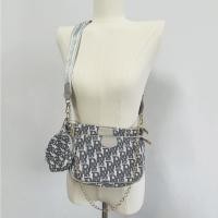 ราคา ? ? ? กระเป่าสะพายข้าง เซ็ท3ใบ คุ้มมาก ผ้าแคนวาสปักลาย สายปรับได้ กระเป๋าแฟชั่นสไตล์เกาหลี งานพรีเมี่ยม สุดปัง E 6970 (19634440244)