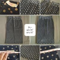 ราคา กระโปรงแฟชั่นมือสองราคาถูกๆ ใส่เที่ยว ใส่ทำงานได้ (21093999961)