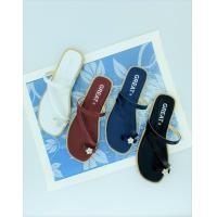 ราคา GREAT A141 รองเท้าแตะหญิง รองเท้าแฟชั่น ประดับด้วยเพชรดอกไม้ที่นิ้วโป้ง ดีไซน์ทันสมัย รองเท้าพื้นนิ่ม สวมใส่สบาย มีให้เลือก 4สี (2076066623)