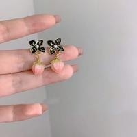ราคา ต่างหูแฟชั่นแนววินเทจของผู้หญิงสำหรับผู้หญิงต่างหูสตรอว์เบอร์รี่ทรงหยดน้ำมันหยดสำหรับต่างหูรูปผลไม้ (20755826837)