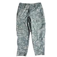 ราคา กางเกงทหารอเมริกันของแท้ มือสอง ฝากบอกคนที่สั่งซื้อด้วยครับ กางเกงทหารมือสองจะมีรอยปะ บ้างนะครับ และผมก็พยายามเลือกให้ดีที่สุด (19445557493)