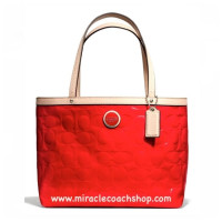 ราคา กระเป๋า Coach แท้ หนังแก้ว ลาย Signature สายหนังแท้ ใบเล็ก เบา COACH 49826 SIGNATURE EMBOSSED PATENT TOP HANDLE TOTE Vermillion (21288167406)