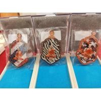 ราคา หลวงพ่อพัฒน์ วัดห้วยด้วน รุ่น รวยโชคลาภ ปี63 ยกชุดของขวัญ รับพระ3องค์ เนื้อทองแดงลงยาพิเศษ (16274036597)