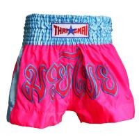ราคา THAISMAI BS1004 กางเกงมวยไทย กางเกงมวย ผ้าร่ม ปักมวยไทย สีบานเย็นขอบแถบฟ้า BOXING SHORTS MUAYTHAI SHORTS NYLON BLUE PINK STRIP THAIFIGHTPRO (6609714421)