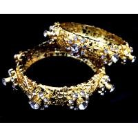 ราคา กำไลข้อมือทองเหลืองเคลือบทอง มีน้ำหนัก ตัวล็อคแข็งแรง ประดับพลอยเทียมสีขาวใส เหมาะมากกับชุดไทยราชนิยมและชุดไทยจักรพรรดิ์ (515502031)